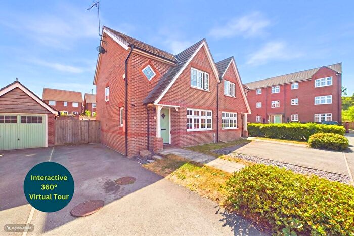 3 Bedroom Semi-Detached House For Sale In Jubilee Place, Barton-Upon-Humber, North Lincolnshire, DN18