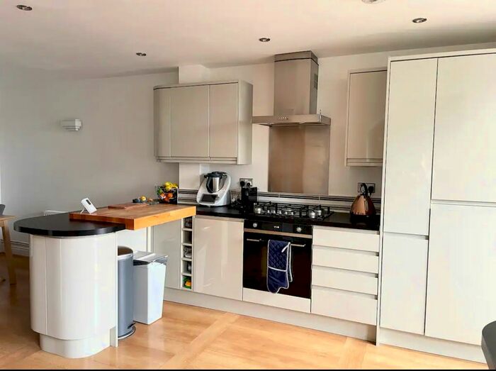 3 Bedroom Town House To Rent In Bromfield Walk, Emersons Green, Bristol, BS16