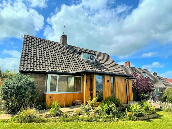 3 Bedroom Detached House To Rent In Blagdon Hill, Taunton, TA3