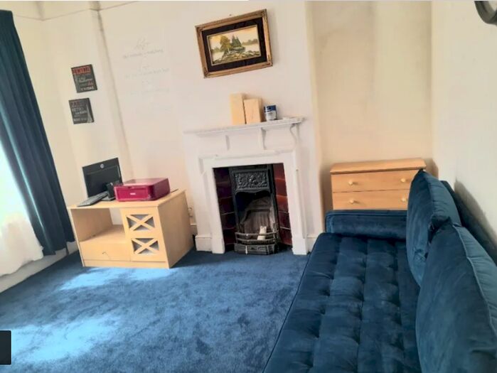 4 Bedroom Town House To Rent In Gladstone Avenue, Haringey, N22