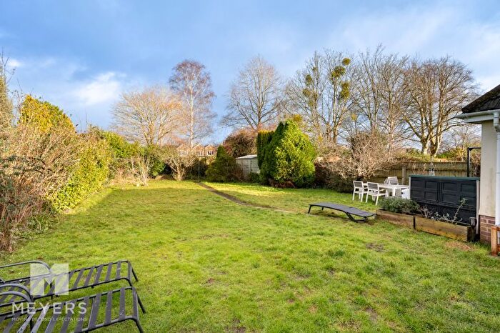5 Bedroom Detached House For Sale In Highfield Drive, Ringwood, BH24