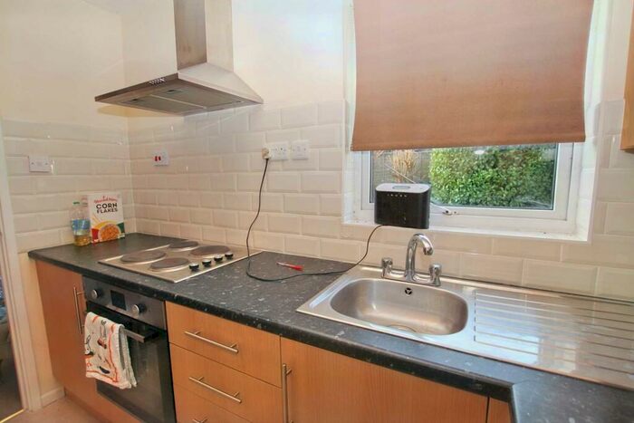 Studio To Rent In Poplar Road, Aylesbury *Zero Deposit Option*, HP20