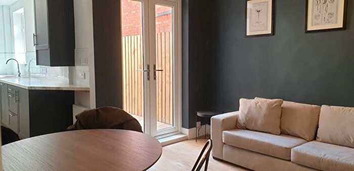 6 Bedroom Terraced House To Rent In Portland Street, Lincoln, LN5