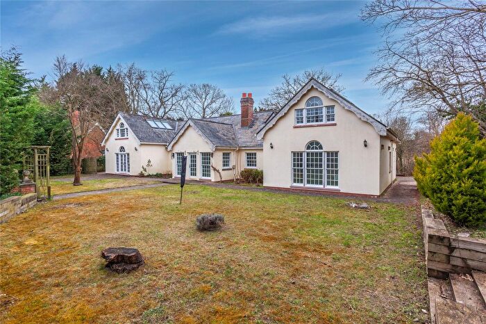 5 Bedroom Detached House To Rent In Mongewell Park, Mongewell, Wallingford, Oxfordshire, OX10