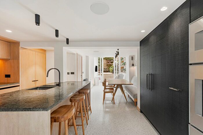 3 Bedroom Town House For Sale In Ranelagh Grove, Belgravia, SW1W