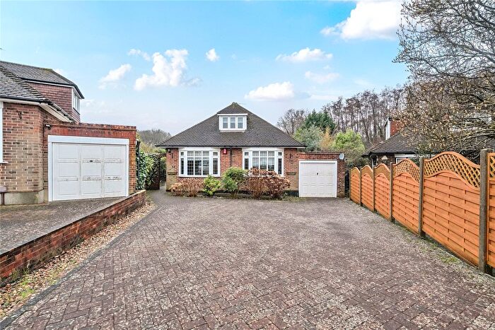 3 Bedroom Bungalow For Sale In Abbots Close, Orpington, BR5