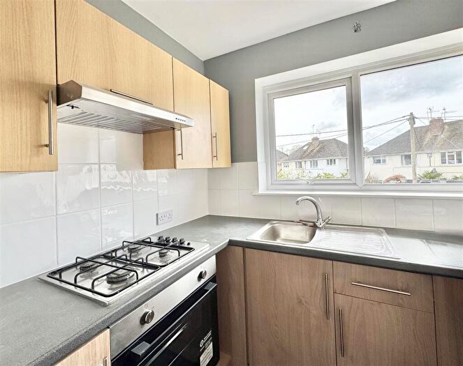 2 Bedroom Flat For Sale In Cirencester Town, GL7