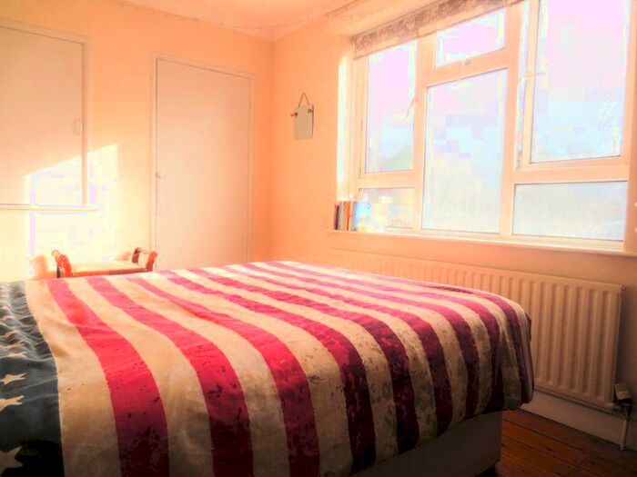 5 Bedroom Semi-Detached House To Rent In Elm Grove, Brighton, BN2