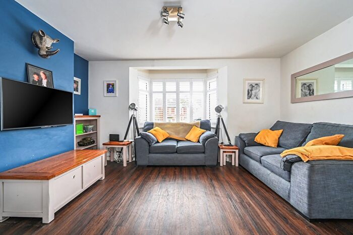 4 Bedroom Semi-Detached House For Sale In Old Shoreham Road, Southwick, West Sussex, BN42