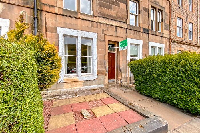 2 Bedroom Flat To Rent In Royal Park Terrace, Meadowbank, Edinburgh, EH8