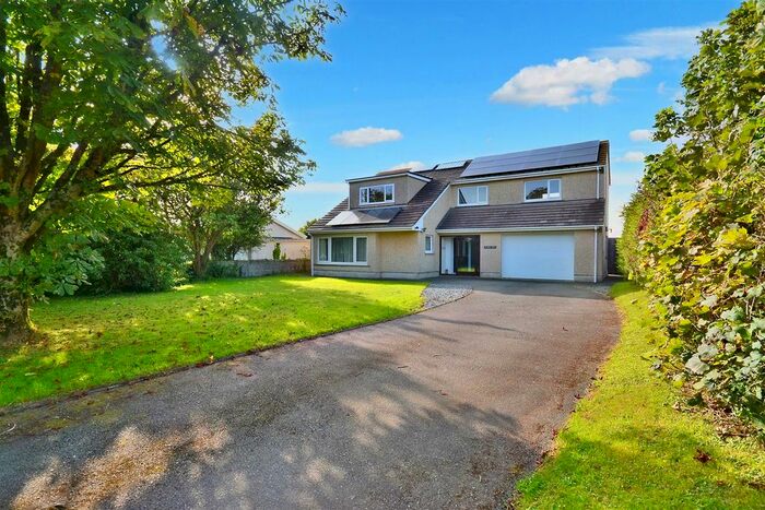 4 Bedroom Detached House For Sale In Park View, Tiers Cross, Haverfordwest, SA62