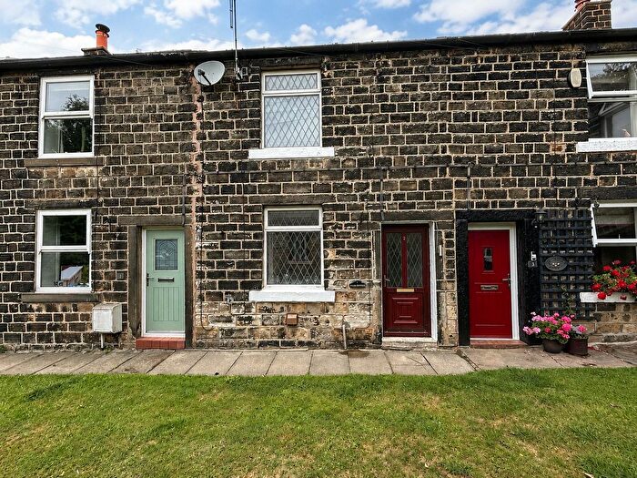 1 Bedroom Terraced House For Sale In Primrose Bank, Greenfield, Saddleworth, OL3
