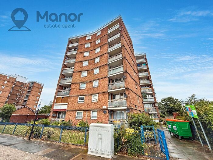 2 Bedroom Flat For Sale In Hathaway Crescent, Manor Park, E12