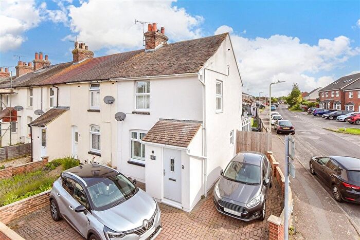 3 Bedroom End Terrace House For Sale In Cudworth Road, South Willesborough, Ashford, Kent, TN24