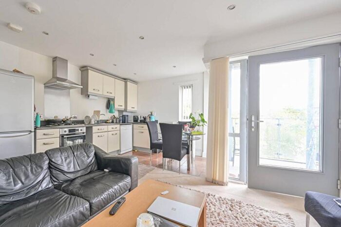 2 Bedroom Flat To Rent In Lime Court, Rayners Lane, Harrow, HA2