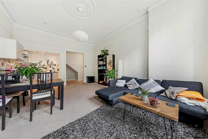 2 Bedroom Flat To Rent In Gwendwr Road, London, W14