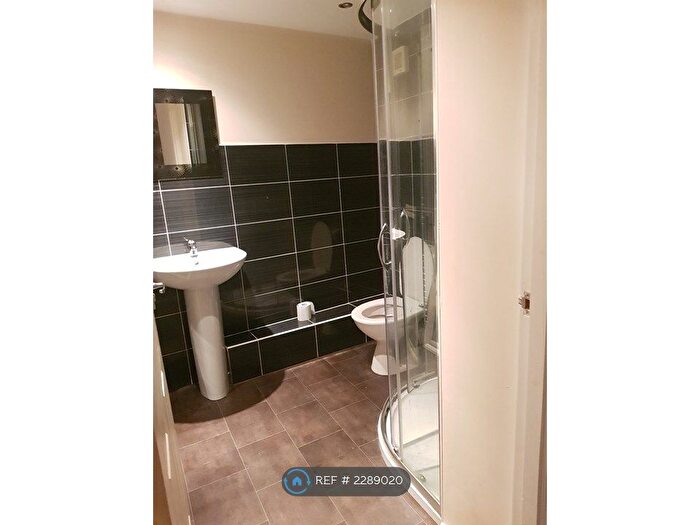 1 Bedroom Flat To Rent In Main Street, Newmilns, KA16