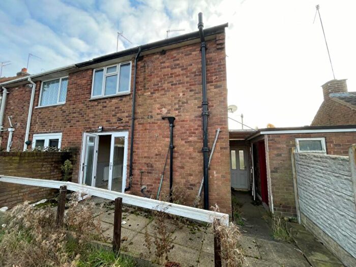 3 Bedroom Semi-Detached House For Sale In Wells Road, Brierley Hill, DY5