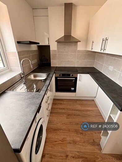 Studio To Rent In Stratton, Swindon, SN3