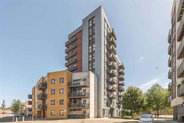 2 Bedroom Flat To Rent In Tarves Way, London, SE10