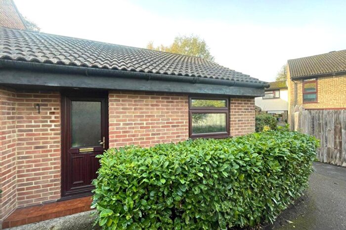 1 Bedroom Bungalow For Sale In Sycamore Drive, Ash Vale, Surrey, GU12