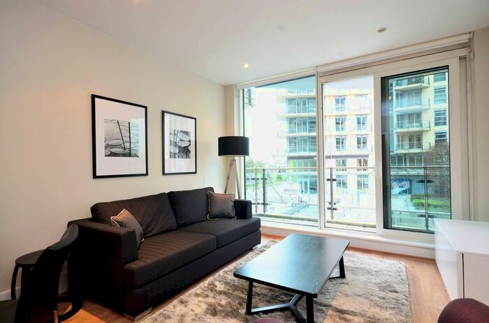 2 Bedroom Flat To Rent In Battersea Reach, Wandsworth, London, SW18