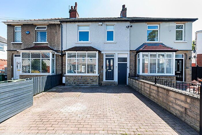 3 Bedroom Terraced House To Rent In Kelvin Avenue, Dalton, Huddersfield, HD5