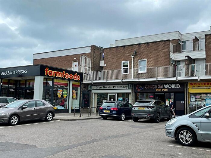 2 Bedroom Flat To Rent In Wick Parade, Littlehampton, BN17