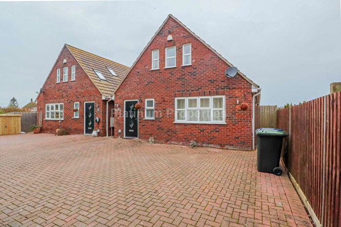 3 Bedroom Detached House To Rent In Manor Court Road, Witchford, CB6