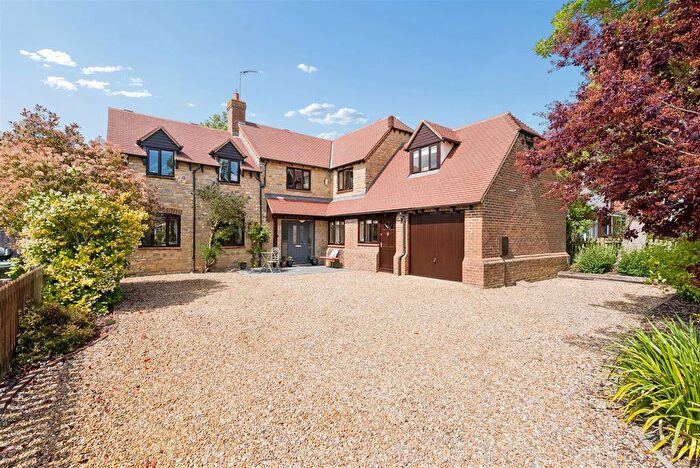 5 Bedroom Detached House For Sale In Harrold Road, Lavendon, Olney, MK46