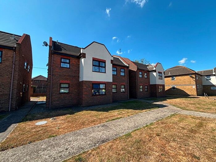 1 Bedroom Flat For Sale In Flat, The Ashleighs, Sanders Road, Canvey Island, Essex, SS8