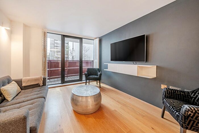 2 Bedroom Flat To Rent In Barlby Road, London, W10