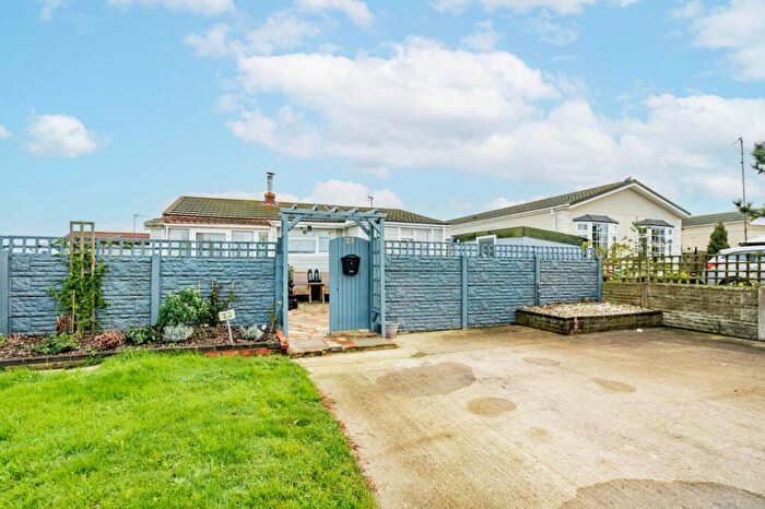 2 Bedroom Park Home For Sale In Green Lane Estate, Pudding Norton, NR21