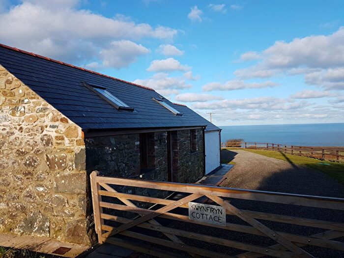 2 Bedroom Cottage To Rent In Llanwnda, Goodwick, SA64