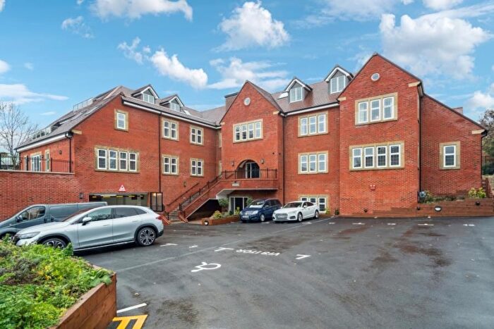 3 Bedroom Flat To Rent In Green Lane, Northwood, HA6