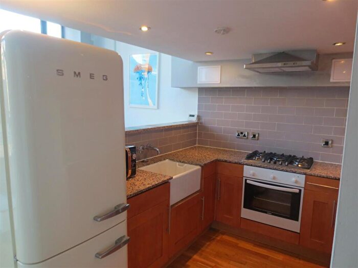 2 Bedroom Apartment To Rent In Connect House, Henry Street, Northern Quarter, M4