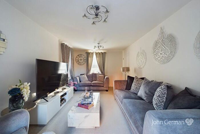 4 Bedroom Detached House For Sale In Penrith Drive, Littleover, DE23