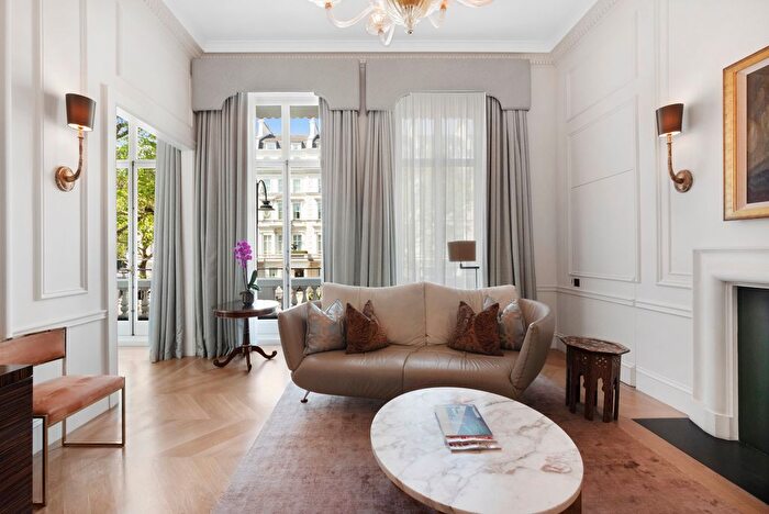 1 Bedroom Flat To Rent In Queens Gate, SW7