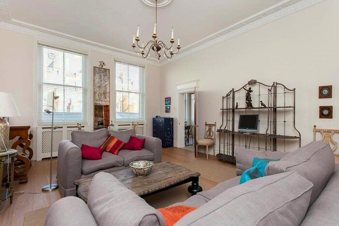 2 Bedroom Flat To Rent In Roland Gardens, South Kensington, SW7