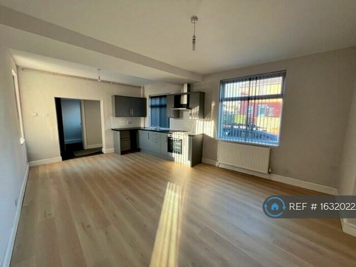 1 Bedroom Flat To Rent In Snydale Road, Cudworth, Barnsley, S72