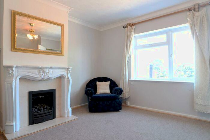 2 Bedroom House Of Multiple Occupation To Rent In Birdham Road, Brighton, BN2