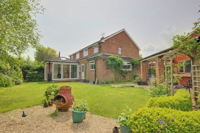 4 Bedroom Semi-Detached House For Sale In Chapel Close, Skidby, HU16
