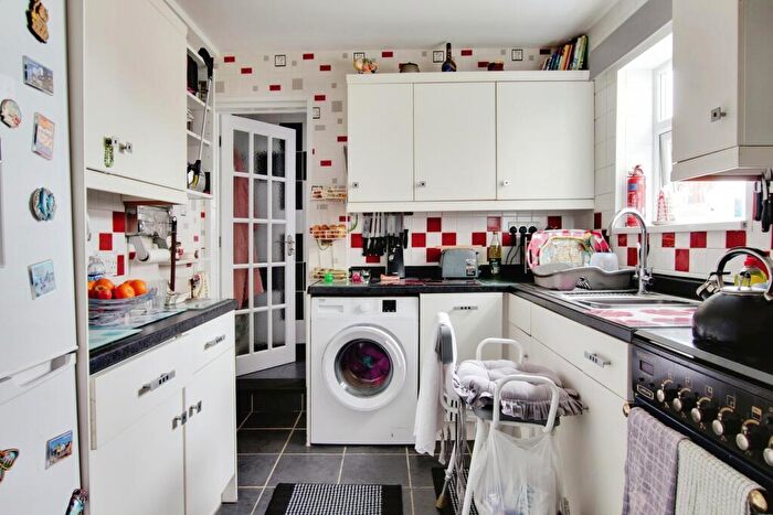 3 Bedroom Terraced House For Sale In Newlands Road, Ramsgate, Kent, CT12
