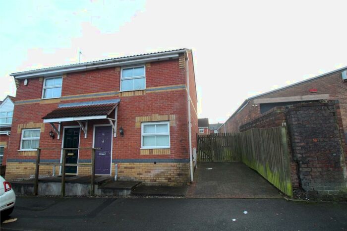2 Bedroom Semi-Detached House To Rent In Parsonage Street, Tunstall, Stoke-on-Trent, Staffordshire, ST6