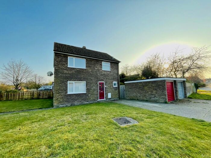 3 Bedroom Semi-Detached House To Rent In Barton Mills, IP28