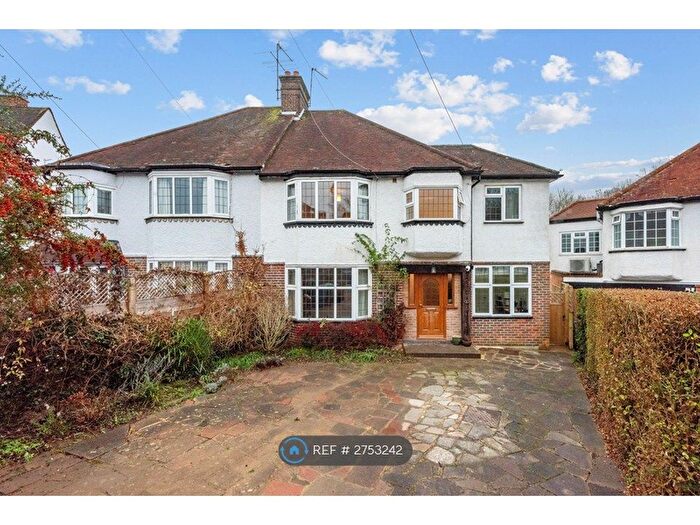 5 Bedroom Semi Detached House To Rent In Eastcote View, Pinner, HA5