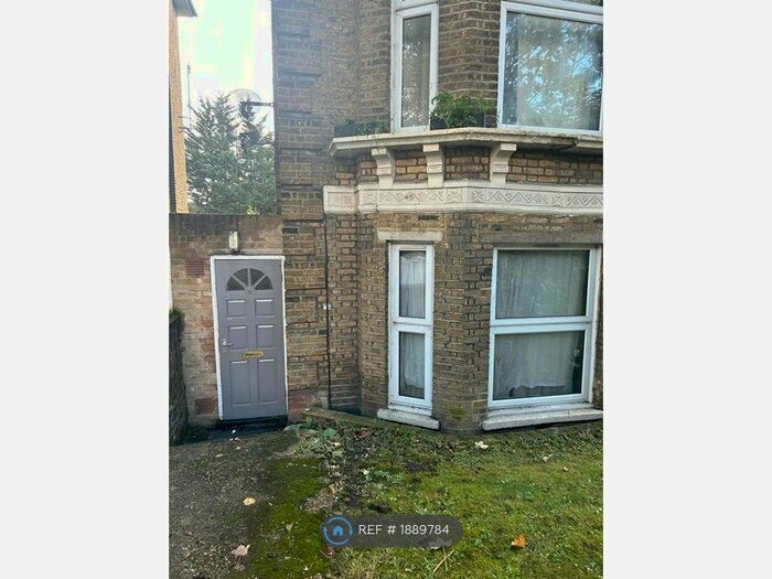 Studio To Rent In Cavendish Road, London, NW6