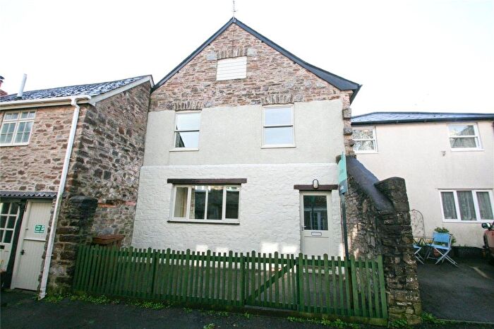 3 Bedroom Terraced House To Rent In Silver Street, Bampton, Tiverton, EX16