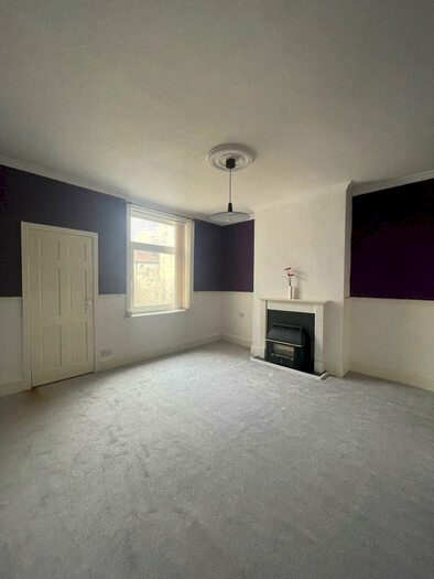 2 Bedroom House To Rent In Prestwich Street, Burnley, BB11