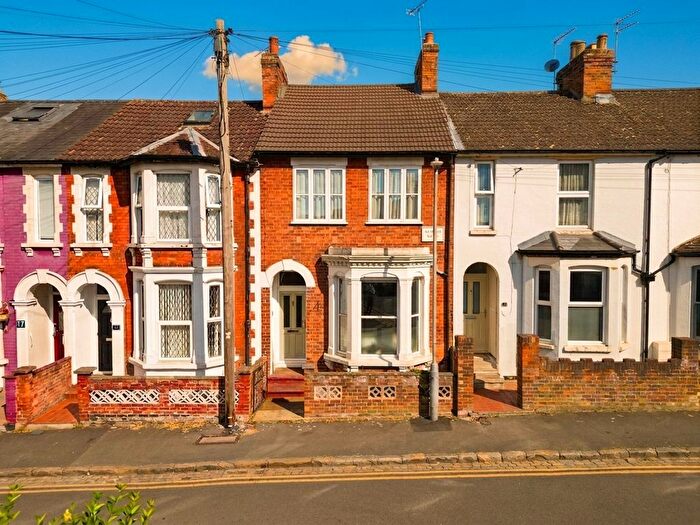 3 Bedroom Terraced House For Sale In Granville Street, Aylesbury, HP20